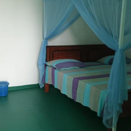 Lagoon Inn Hambantota Bagian luar foto