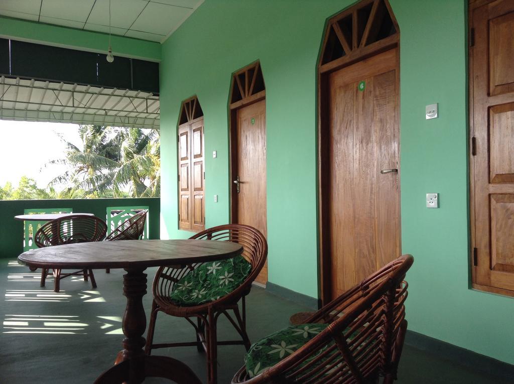 Lagoon Inn Hambantota Bagian luar foto