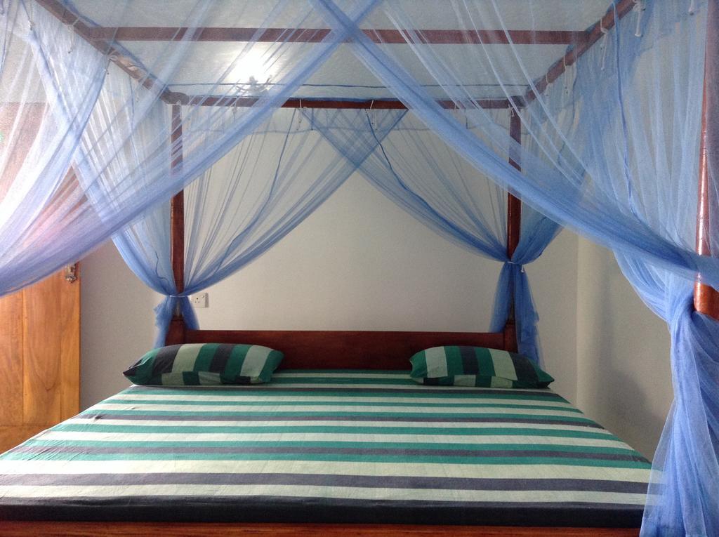 Lagoon Inn Hambantota Bagian luar foto