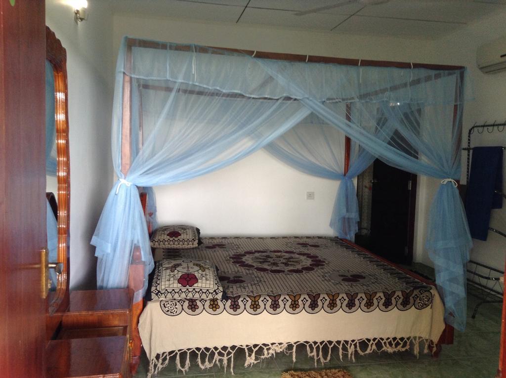 Lagoon Inn Hambantota Bagian luar foto