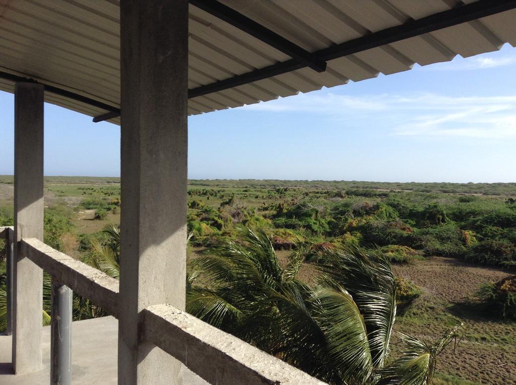 Lagoon Inn Hambantota Bagian luar foto